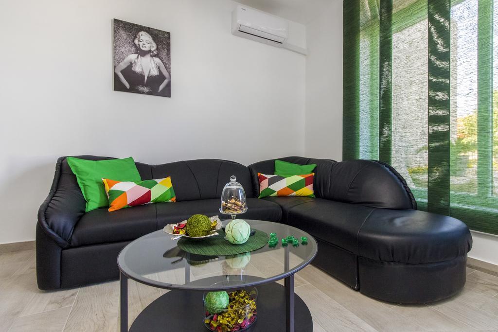 Apartments Slavica Šibenik Exterior foto